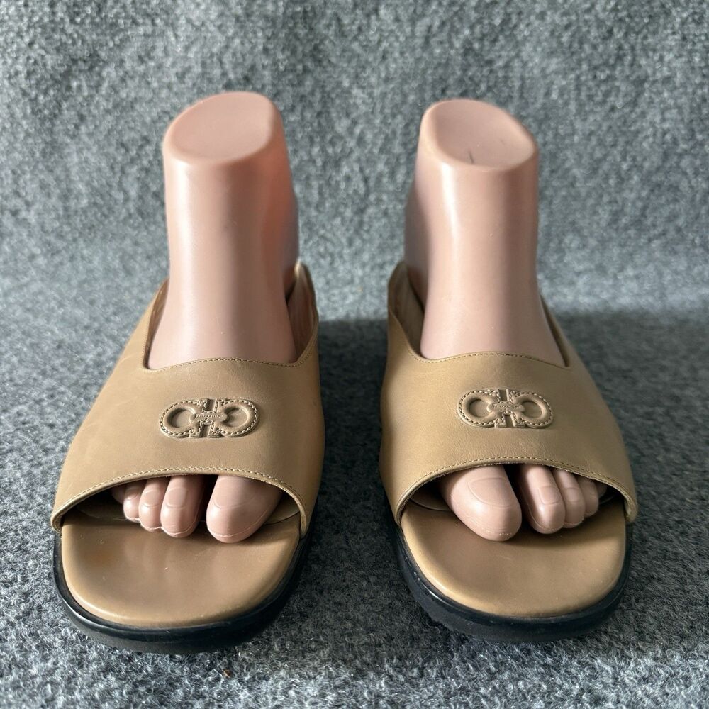 VTG Salvatore Ferragamo Gancini Slide Wedge Sandals Size 10B Beige Leather Shoes